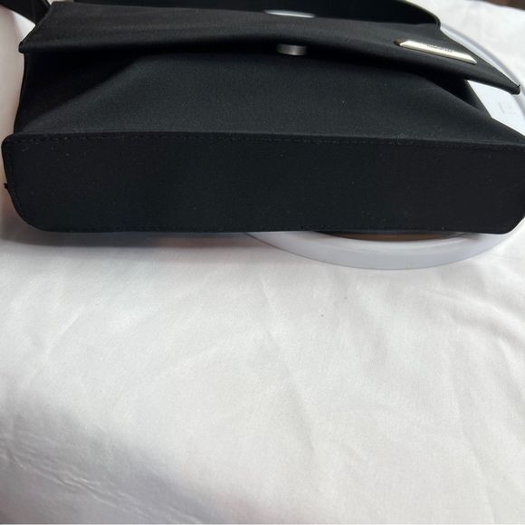 Reaction Kenneth Cole Small Handbag - Picture 9 of 14